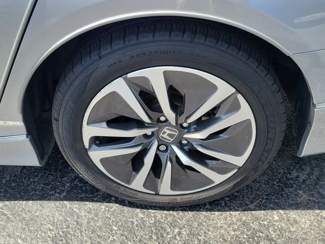 Used 2022 Silver Honda EX-L image 10