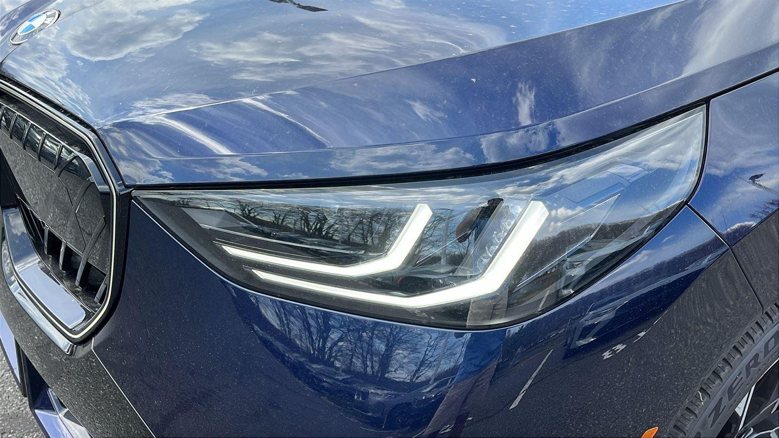 New 2026 Tanzanite Blue II Metallic BMW 30 xDrive image 7