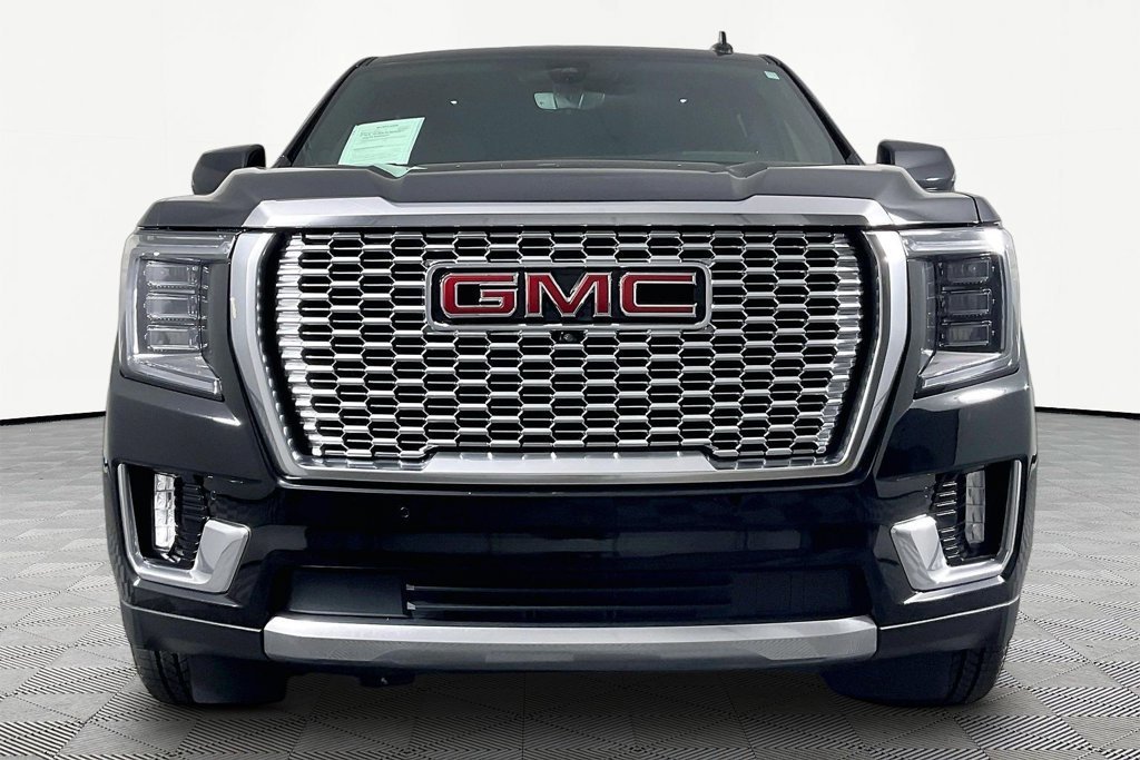 Used 2022 Black GMC Denali image 2