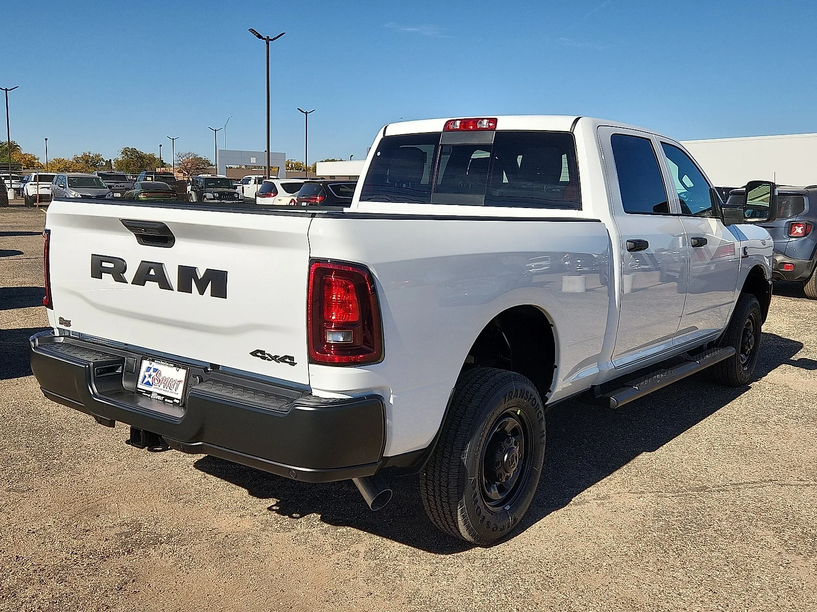 New 2026 PW7 Bright Whit Ram TRADESMAN CREW CAB 4X4 6