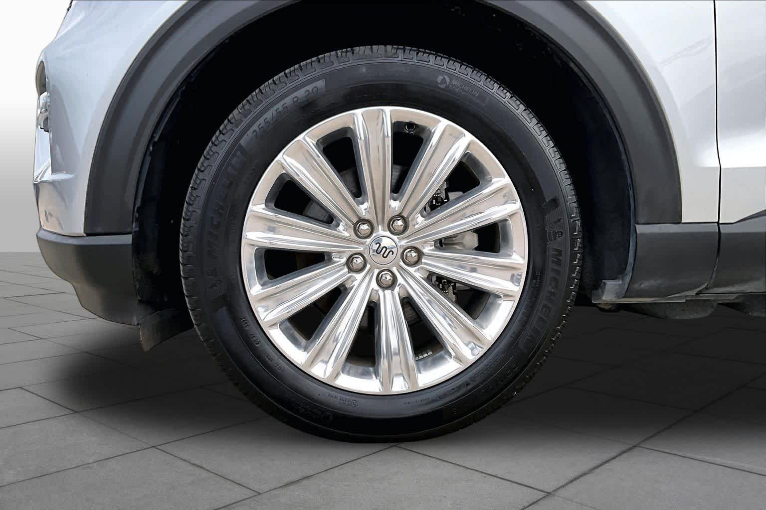 Used 2023 Iconic Silver Metallic Ford King Ranch image 20