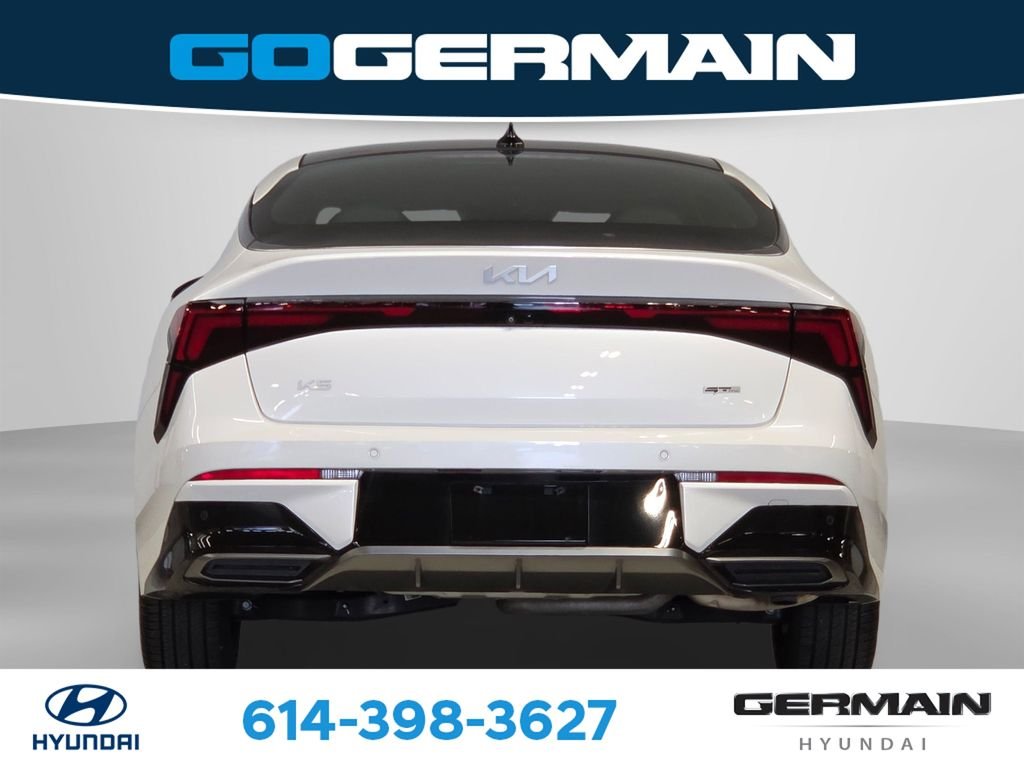 Used 2025 White Kia GT-Line image 9