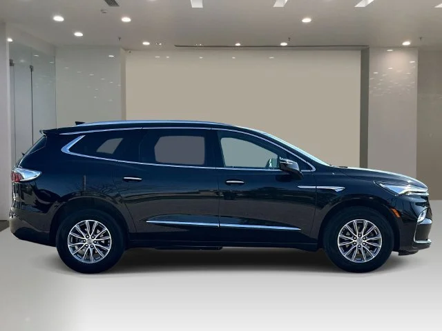 Used 2023 Black Buick Essence image 6