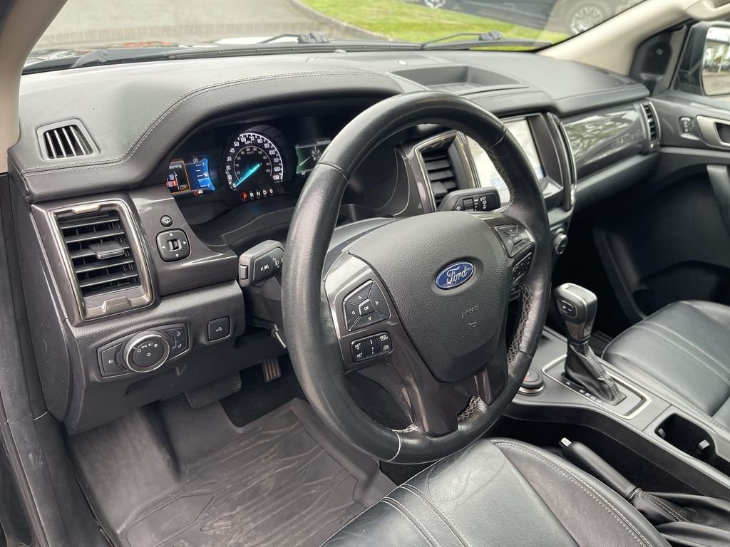 Used 2020 Black Ford Lariat image 10