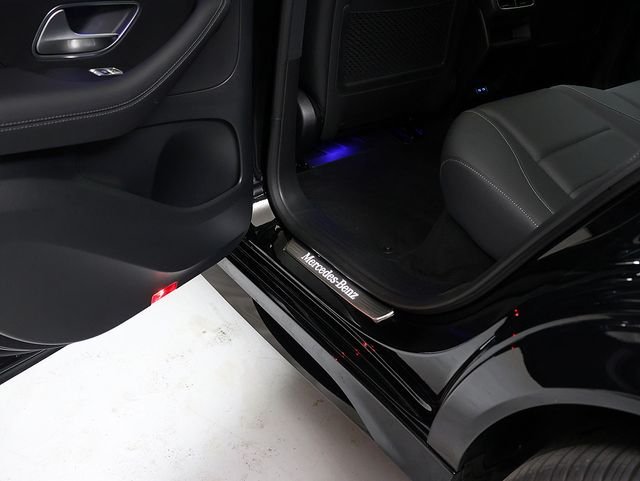 Used 2026 Black Mercedes-Benz GLE 350 image 31