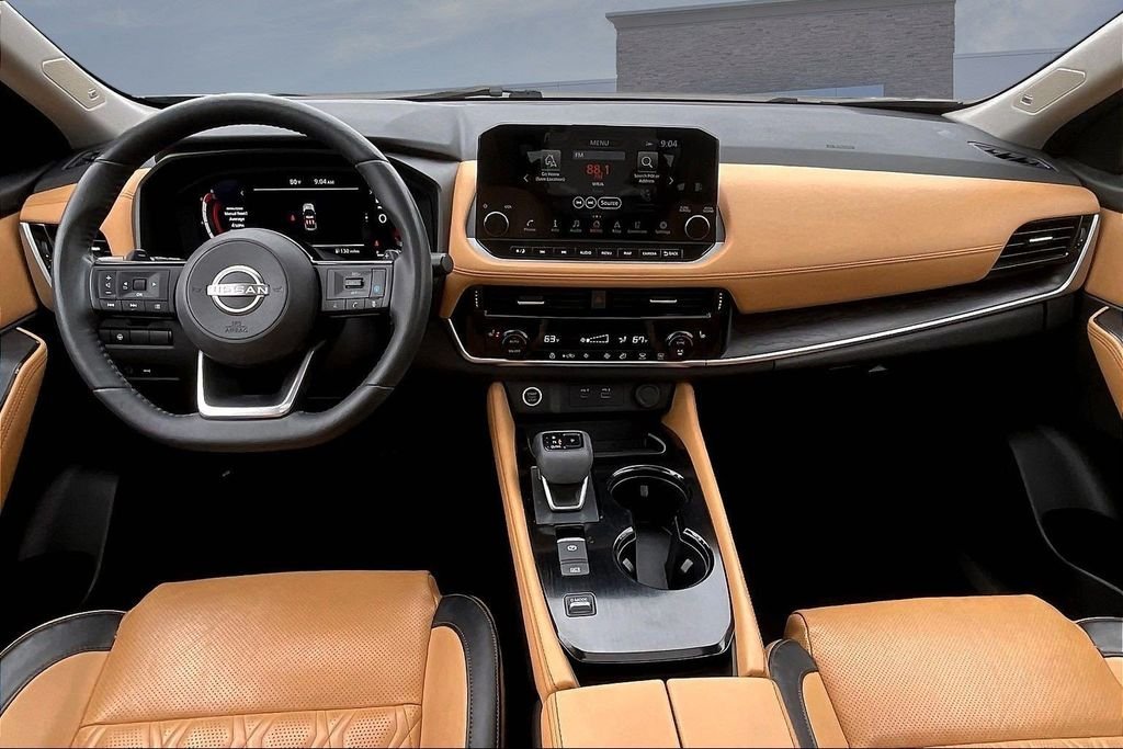 Used 2023 Gun Metallic Nissan Platinum image 7