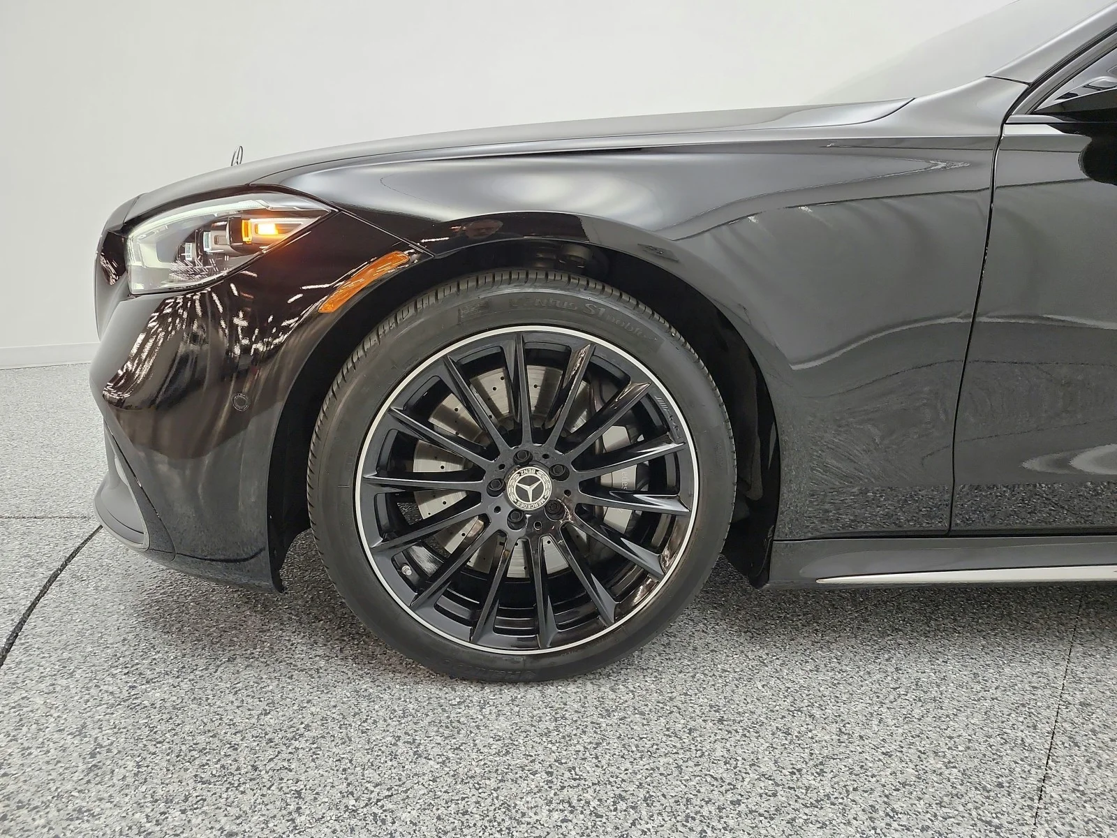 Used 2023 Black Mercedes-Benz S 500 4MATIC® Sedan image 22