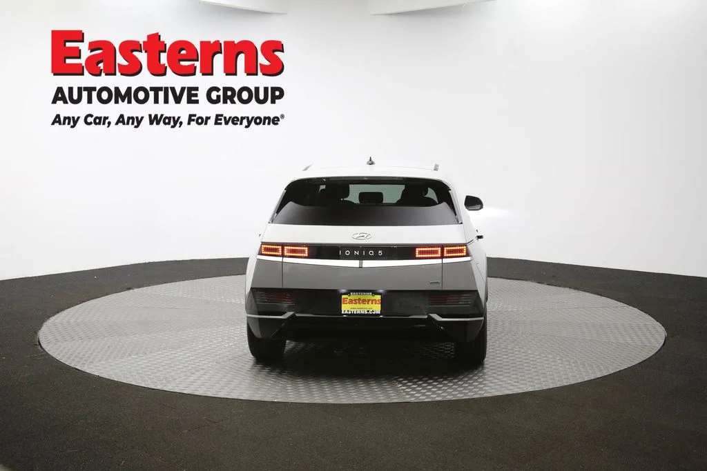 Used 2024 Gray Hyundai SEL image 33