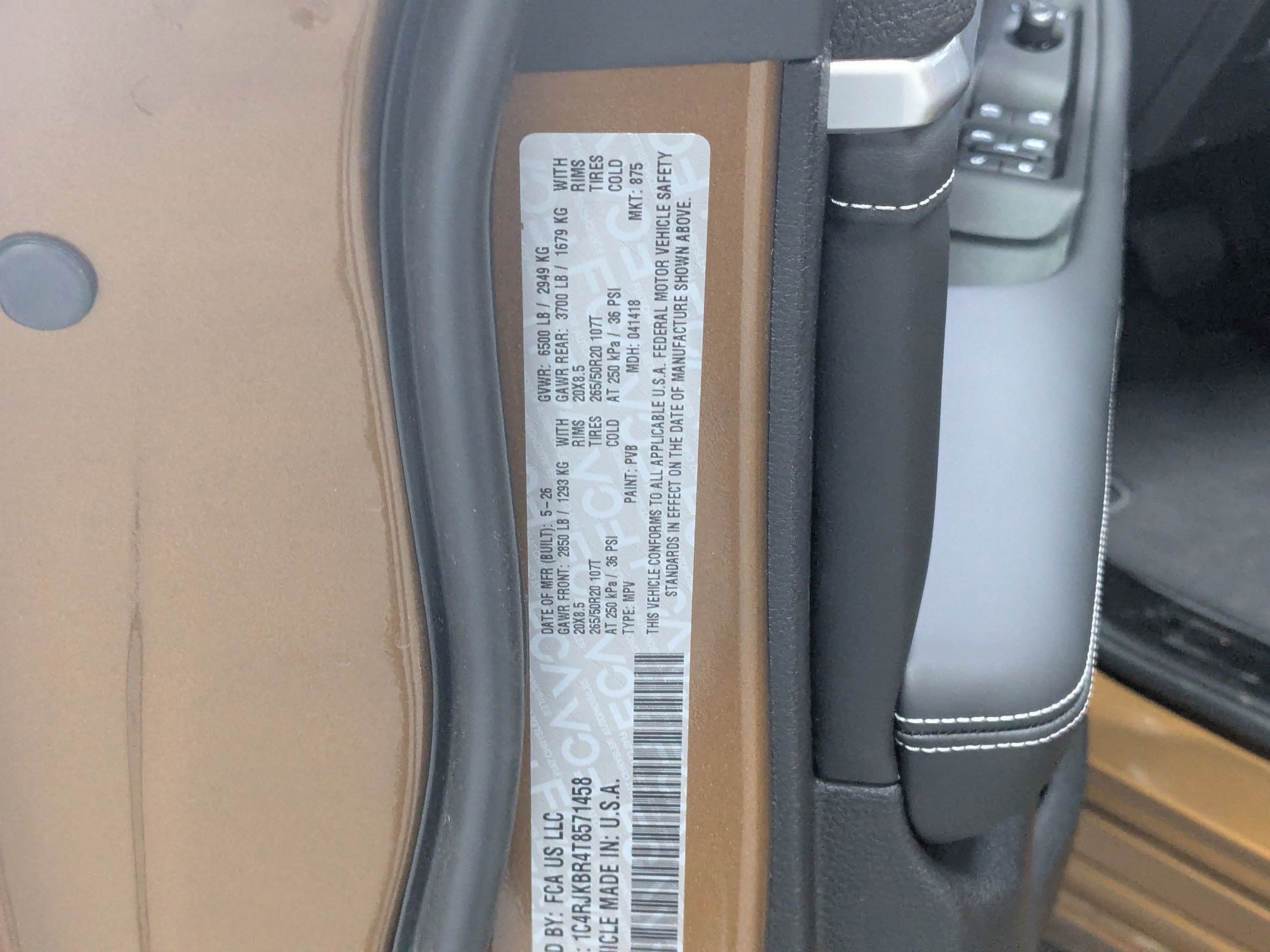 New 2026 Copper Shino Metallic Clear-Coat Exterior Paint Jeep Limited Reserve image 19