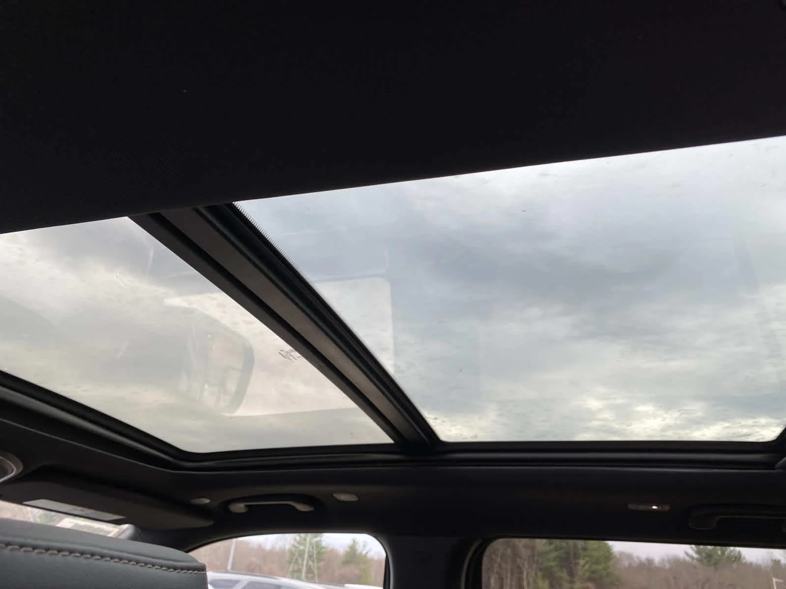 New 2026 High Gloss Black Exterior Paint Jeep Upland image 9