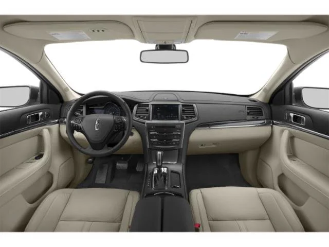 Used 2015 White Platinum Clearcoat Metallic Lincoln Base image 9