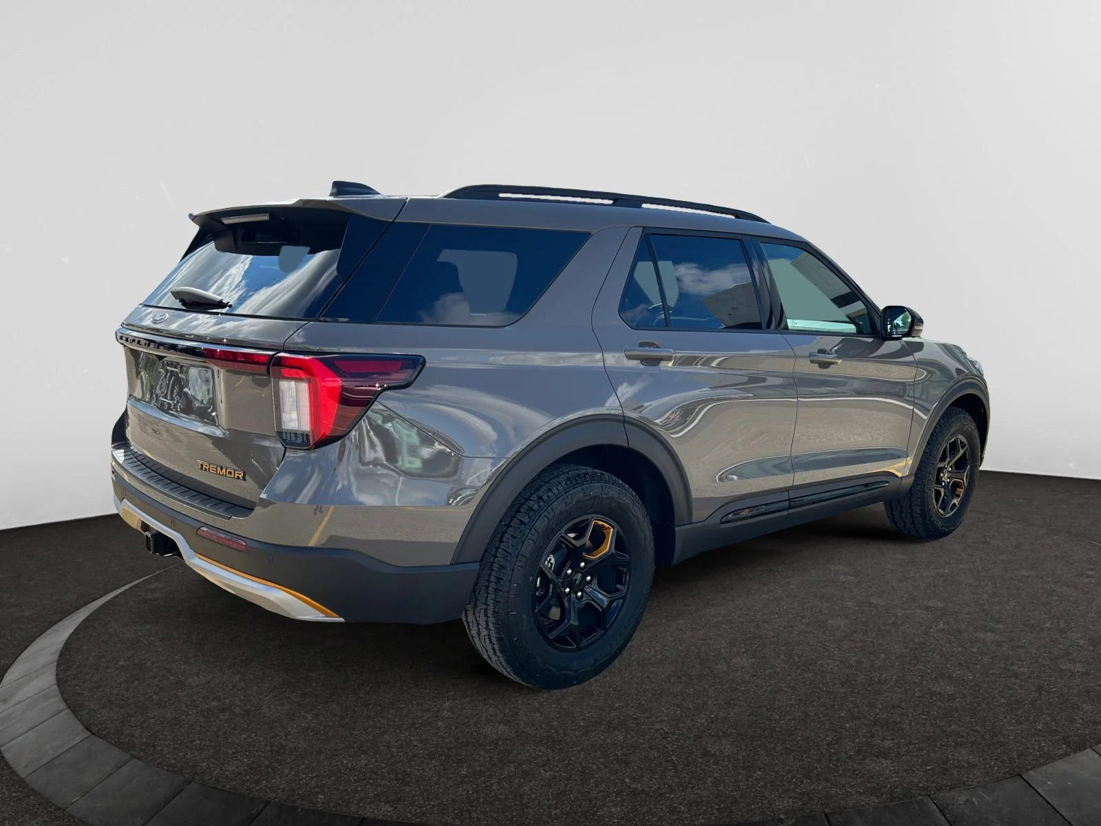New 2026 Marsh Grey Ford Tremor image 5