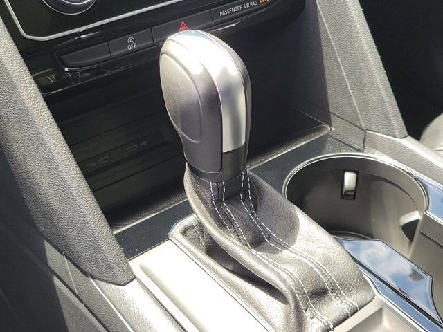 2022 Volkswagen Atlas SE w/Tech - Photo 31