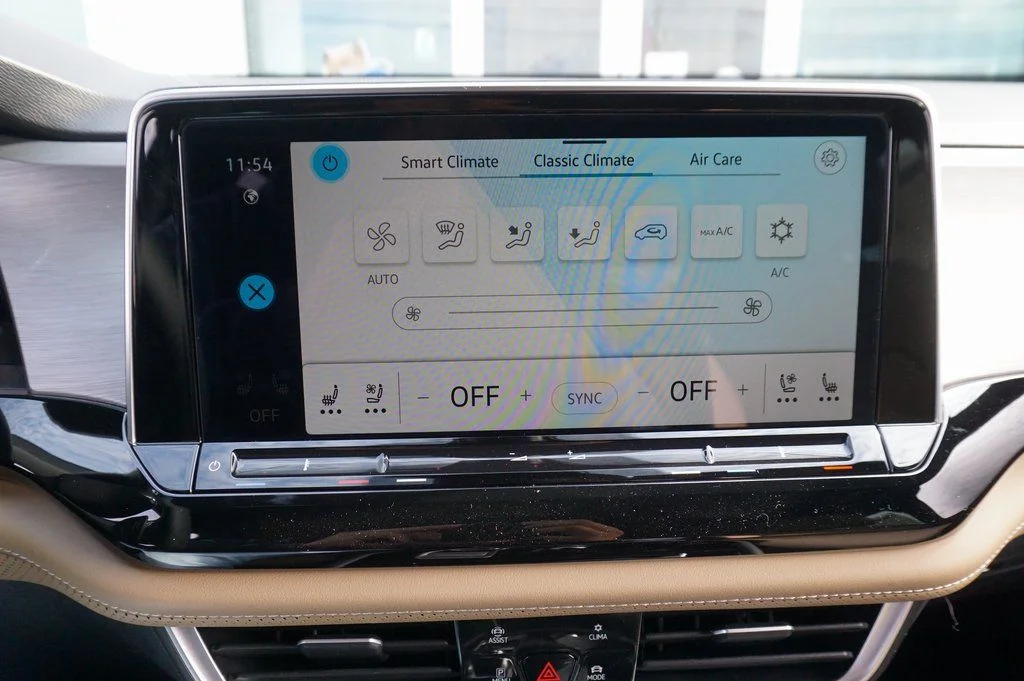 New 2026 Blue Volkswagen 2.0T SE w/Technology image 17