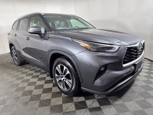 Used 2023 Gray Toyota XLE image 1