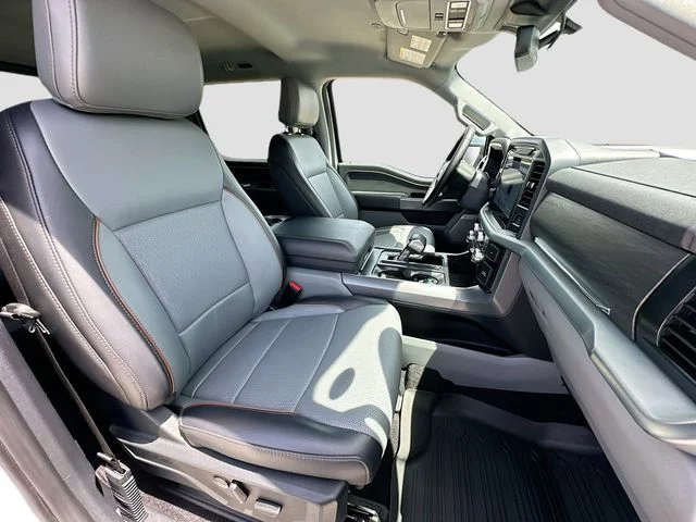 Used 2025 White Ford Lariat image 27