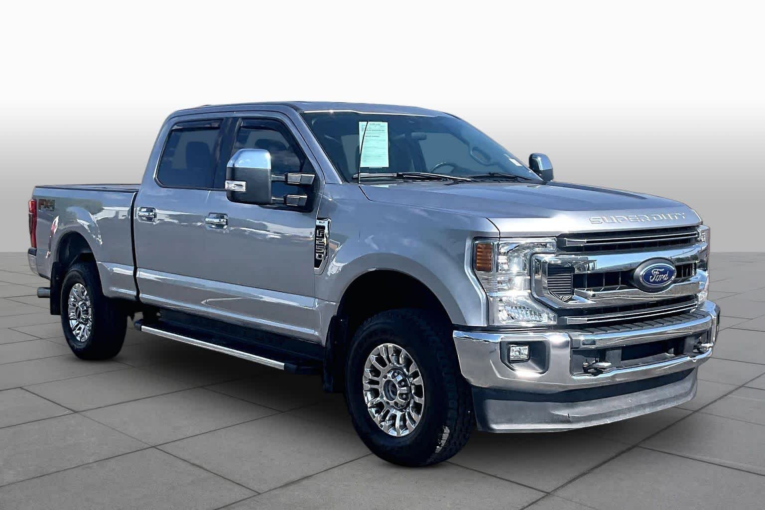 Used 2020 Iconic Silver Ford XLT image 3