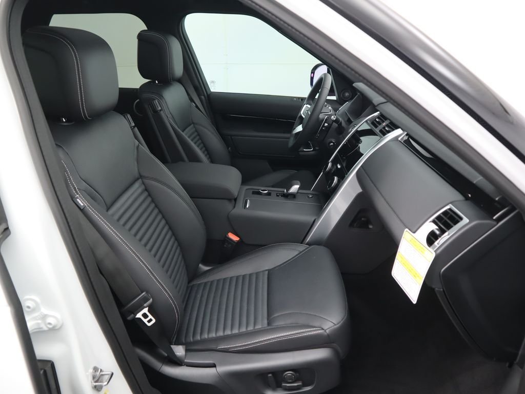 Used 2025 Fuji White Land Rover S image 22