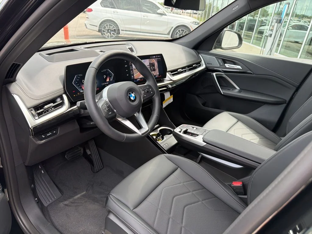 Used 2026 Black BMW xDrive28i image 16
