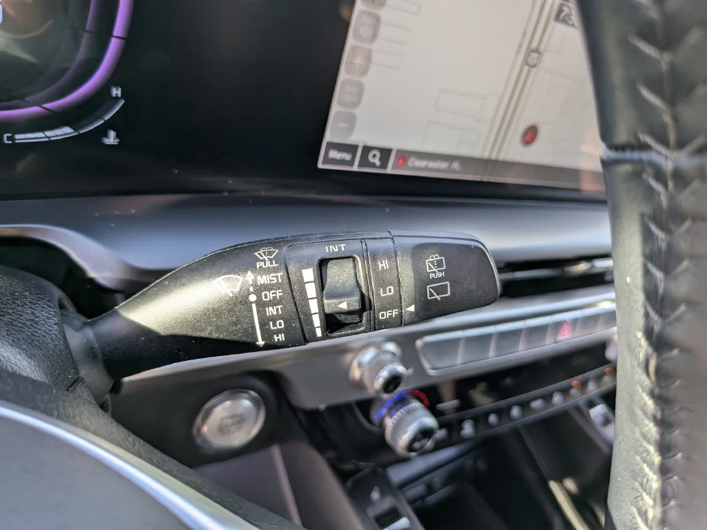 Used 2025 Black Kia S image 32