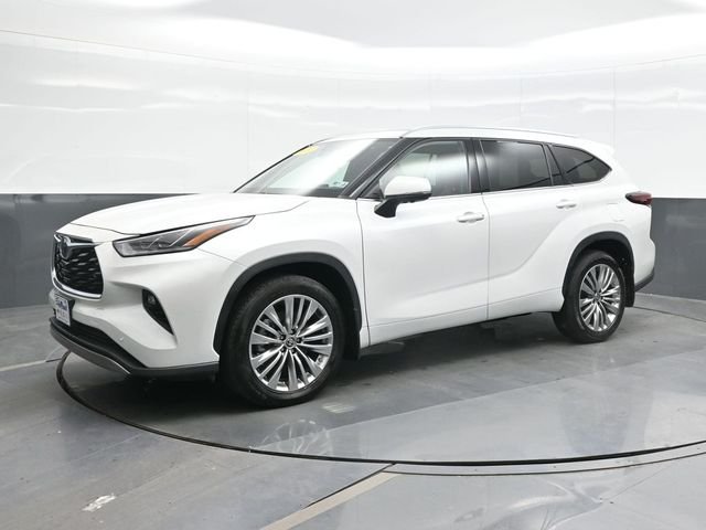 Used 2024 Beige Toyota Platinum image 5