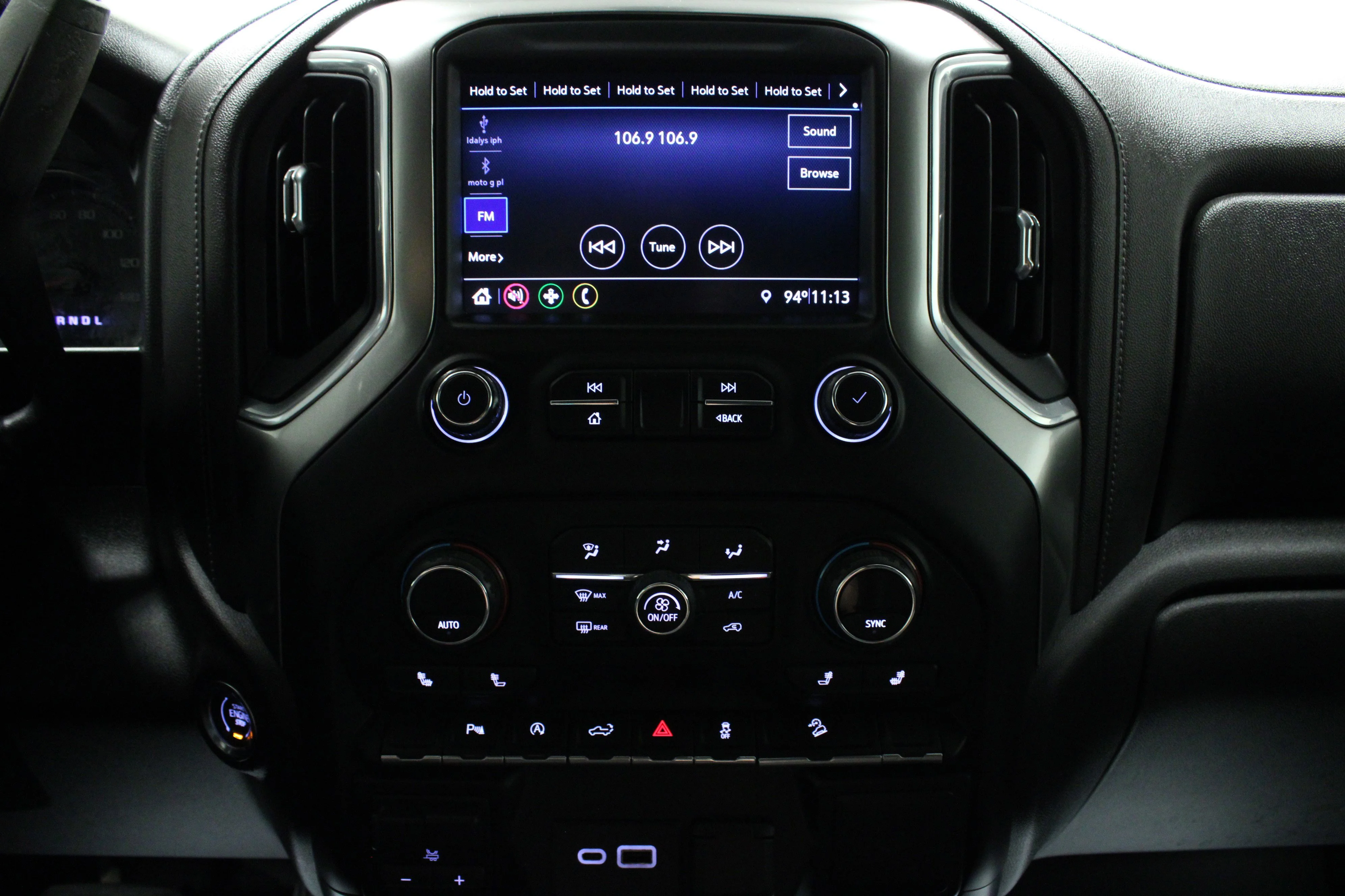 Used 2019 BLACK Chevrolet RST image 21