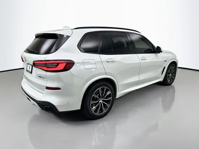 Used 2022 White BMW xDrive45e image 7