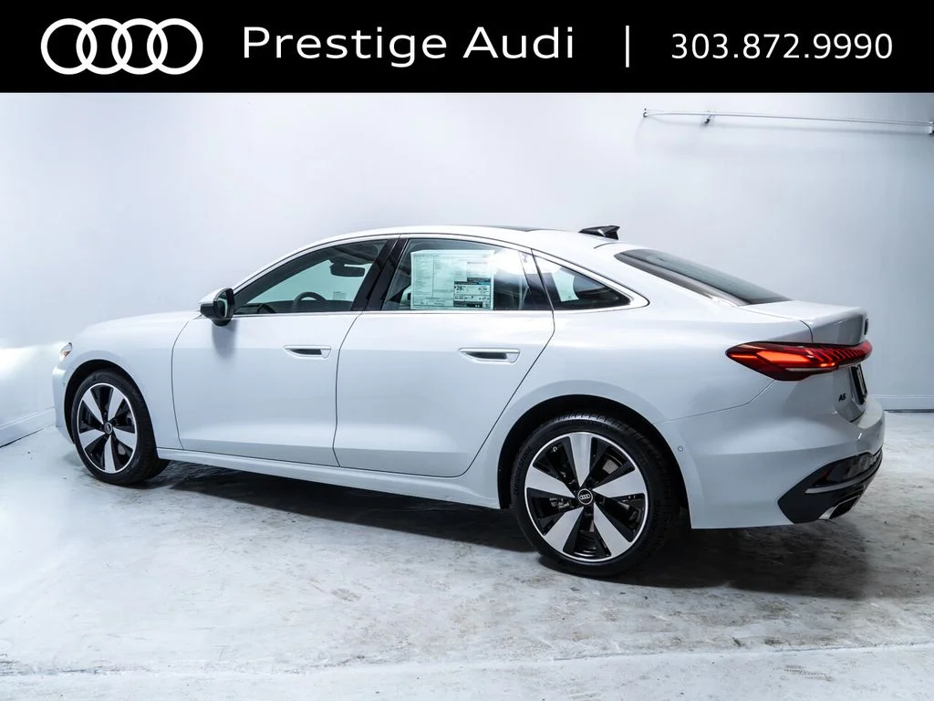 Used 2025 Glacier White Metallic Audi 2.0T Premium image 3