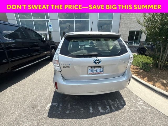 Used 2014 Silver Toyota Three image 4