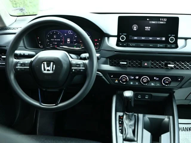 2025 Honda Accord SE - Photo 67