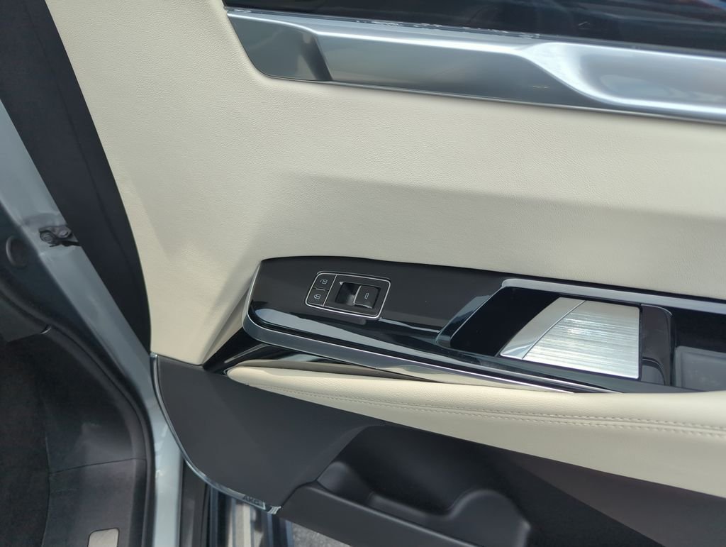Used 2025 Silver Cadillac Sport image 40