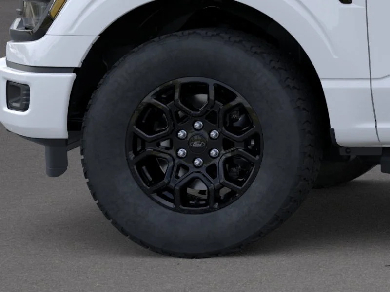 New 2026 Oxford White Ford XLT image 44
