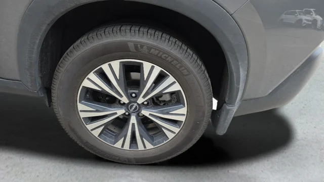 Used 2023 Gun Metallic Nissan SV image 23
