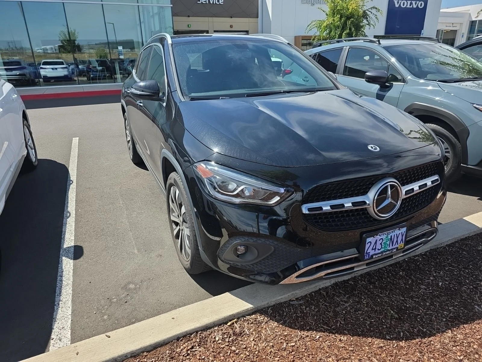 Used 2023  Mercedes-Benz GLA 250 image 4