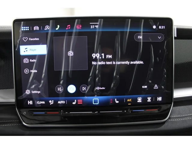 New 2026 Deep Black Pearl Volkswagen 2.0T SE image 13