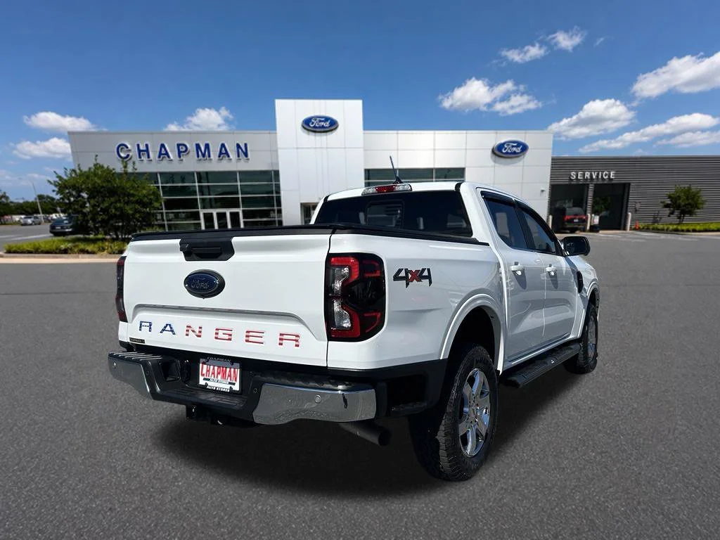 Certified Used 2025 Oxford White Ford Lariat image 5
