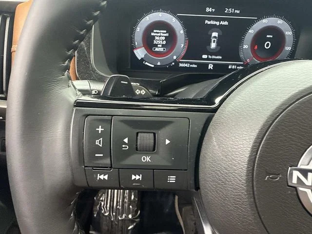 Used 2024 Gray Nissan Platinum image 35