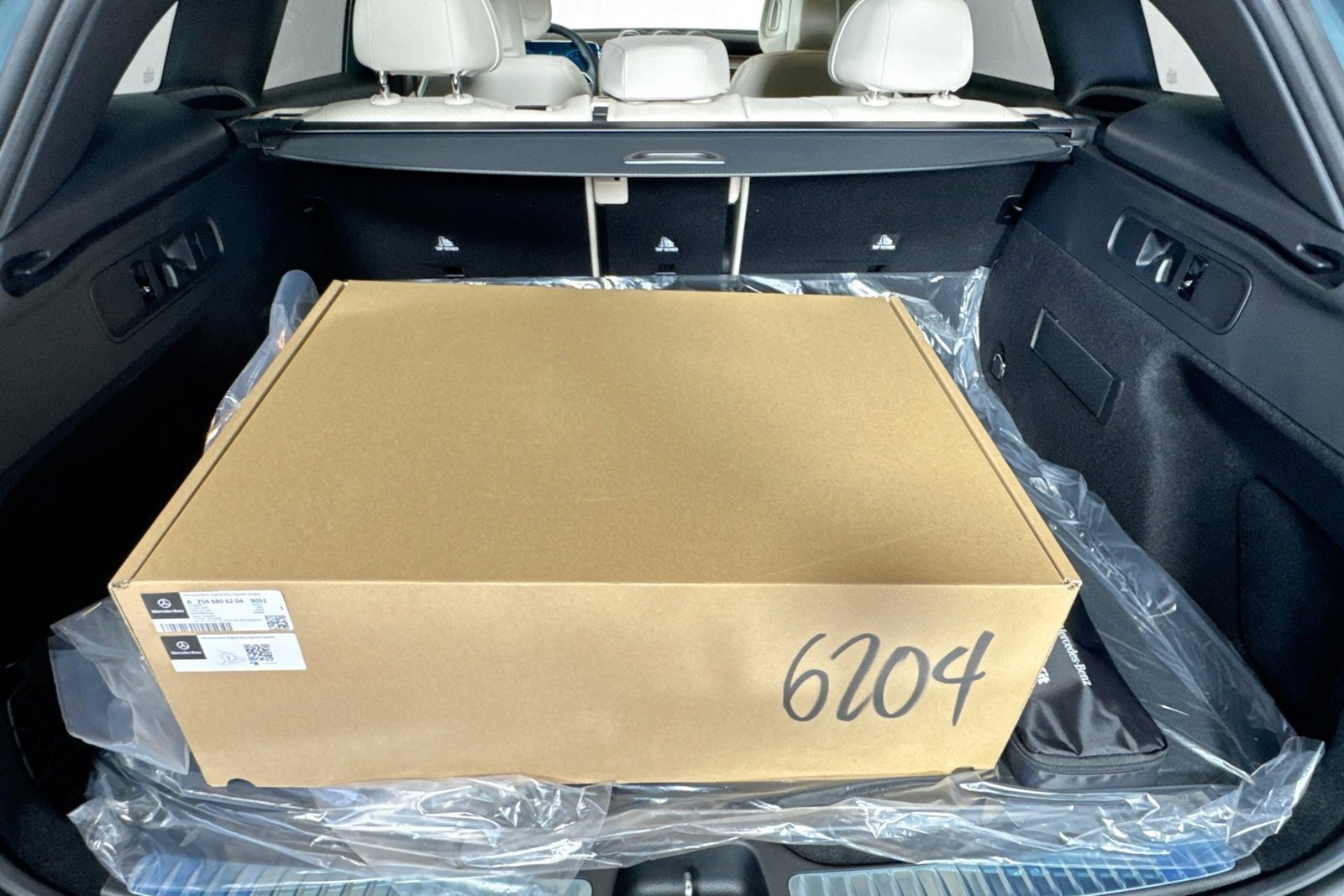 New 2026 Verde Silver Metallic Mercedes-Benz GLC 300 image 24