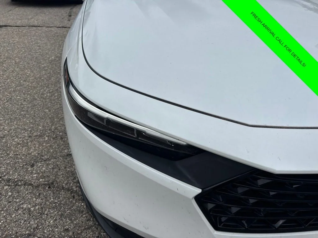 Used 2023  Honda Sport image 3