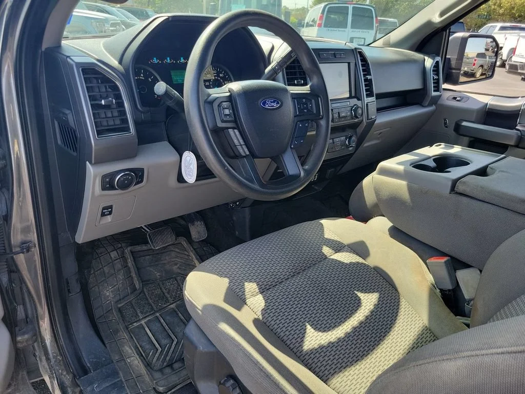 Used 2020 Gray Ford XLT image 10