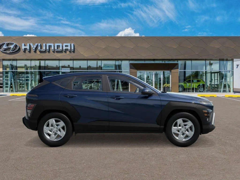 New 2027 Blue Hyundai SE image 8