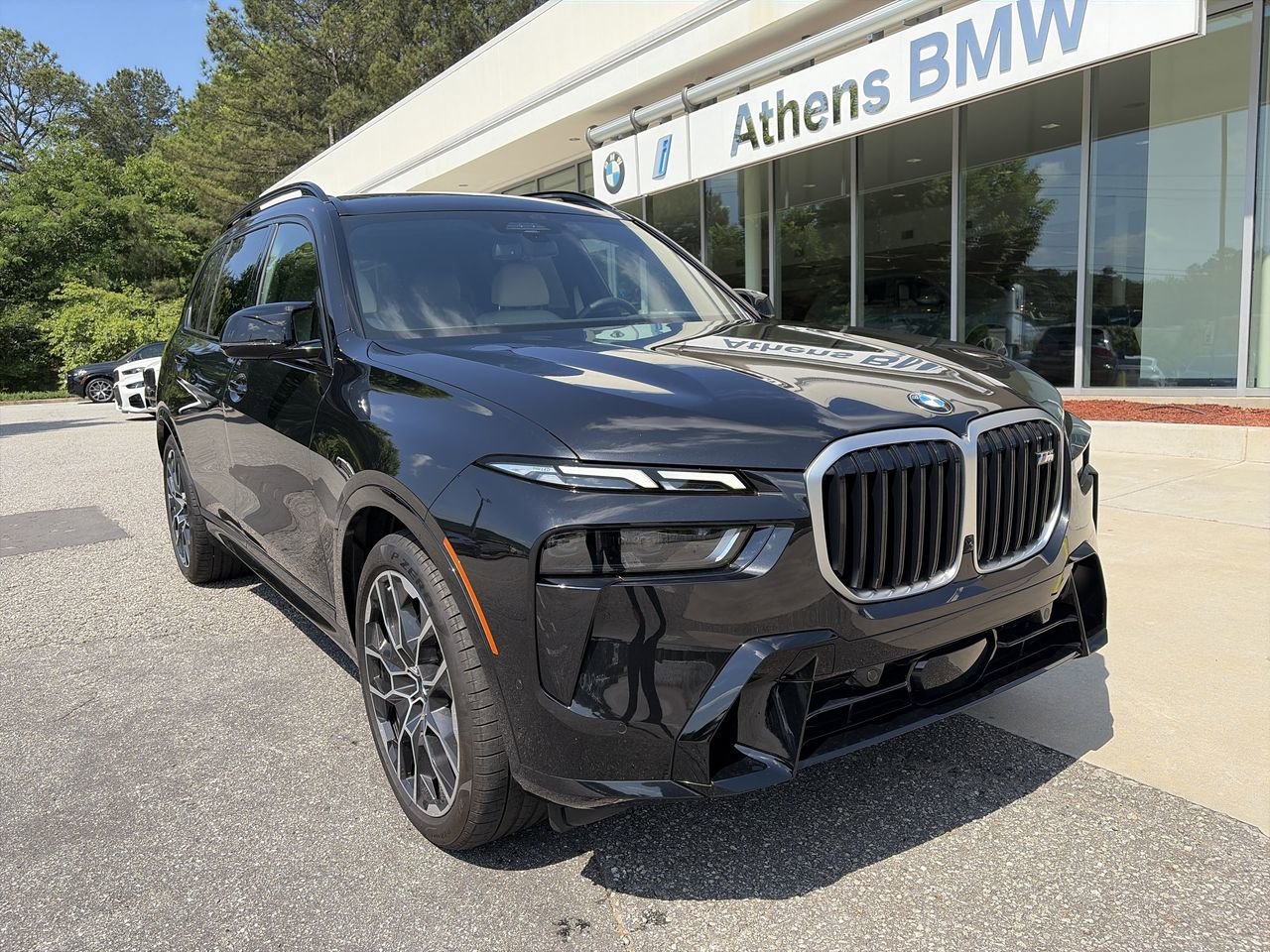 2025 BMW X7 M60i's photo