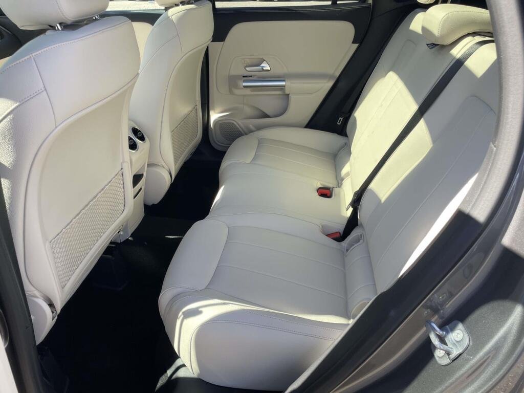 New 2026 Mountain Grey Metallic Mercedes-Benz GLA 250 image 16