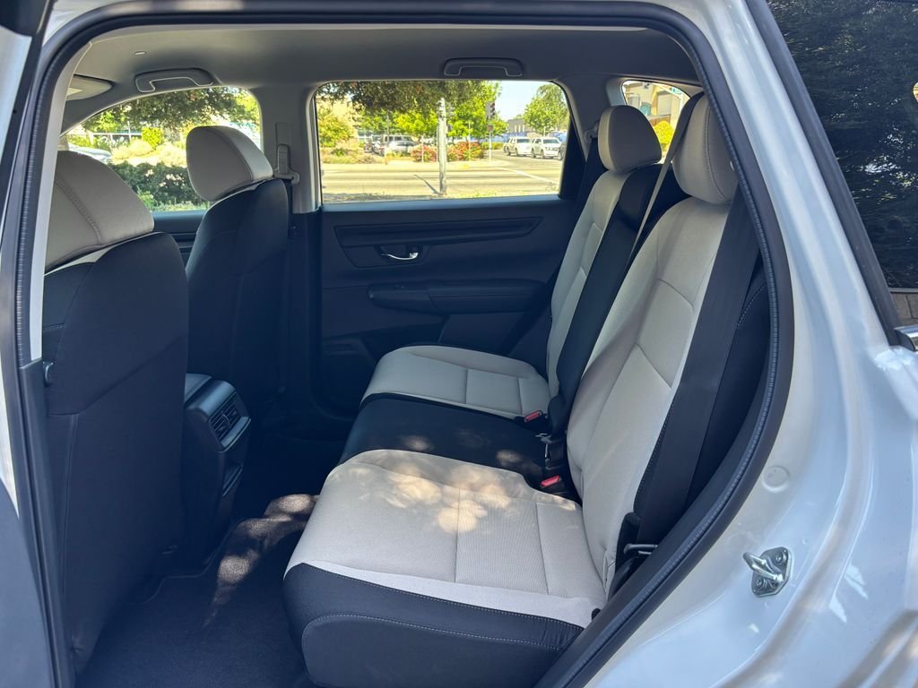 New 2026 Platinum White Pearl Honda LX image 10