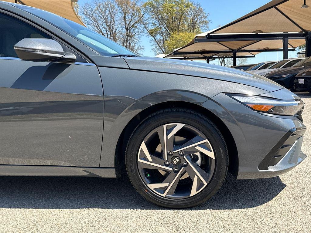 New 2026 Gray Hyundai Limited image 5