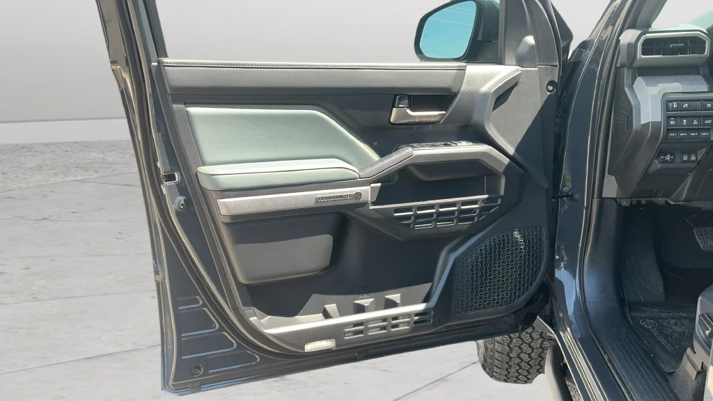 Used 2026  Toyota Trailhunter image 18