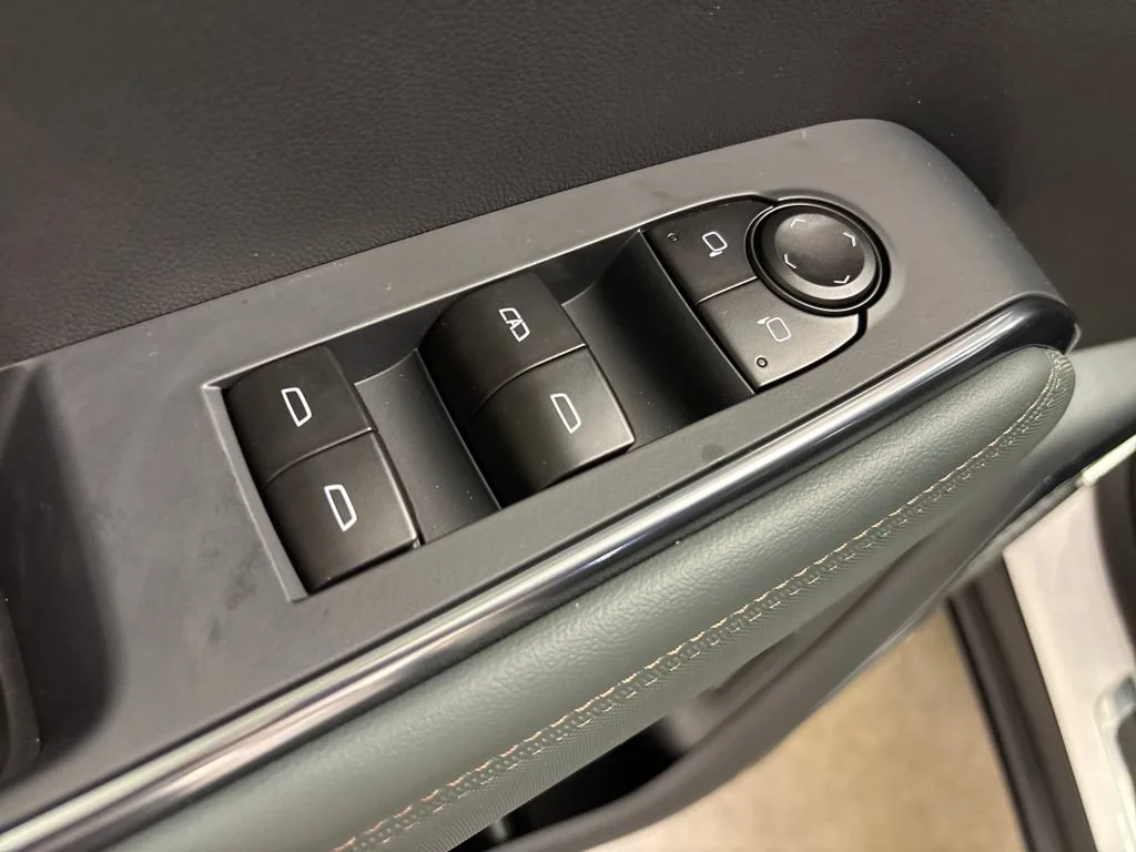 2026 GMC Acadia AT4 - Photo 22