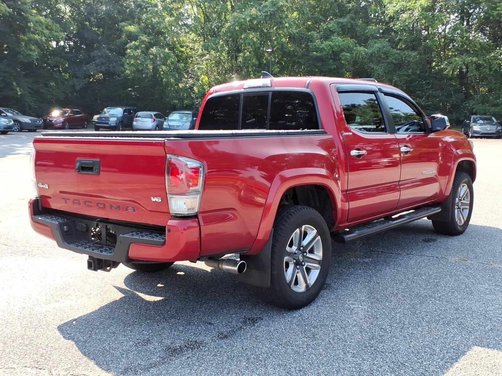 Used 2016 Barcelona Red Metallic Toyota Limited image 3