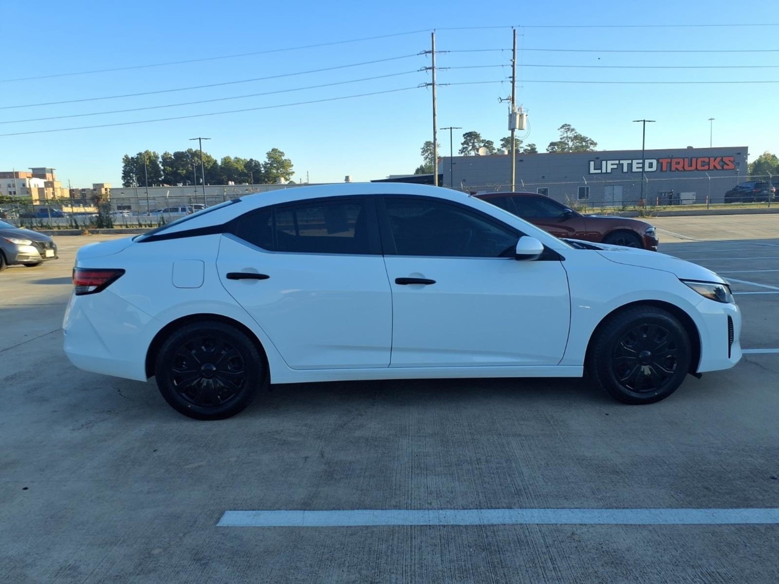 2025 Nissan Sentra photo 9 of 25
