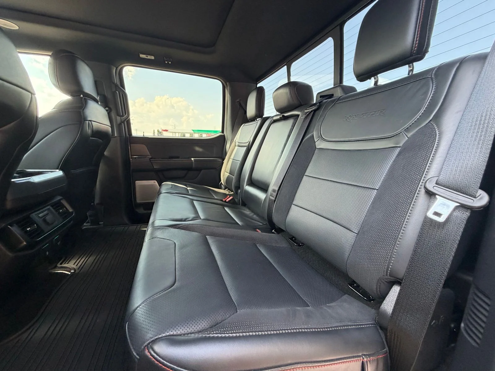 Used 2025 White Ford Raptor image 26